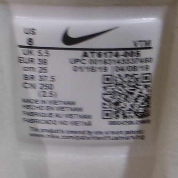 Nike Women’s AirMax 270 React Bleached Coral AT6174-005 Sz8 (See Pics)VGUC NOBox - Picture 11 of 12